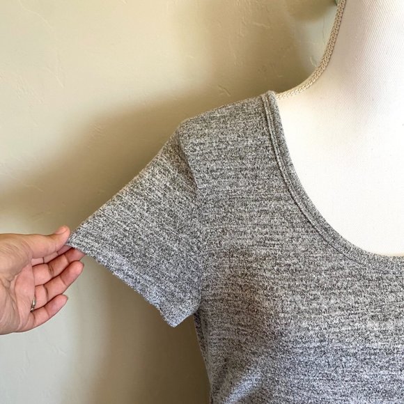 Market & Spruce Gray Short Sleeve Tee - Picture 6 of 10